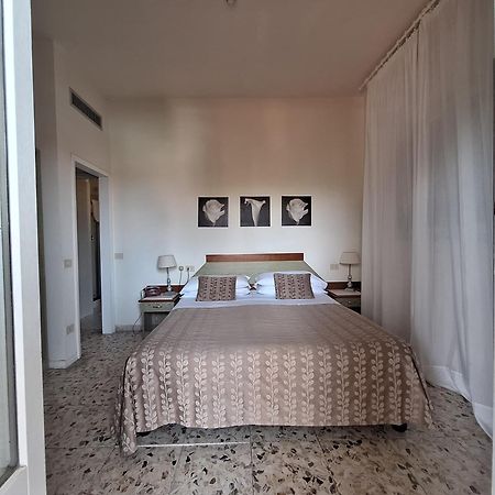 Hotel Villa Tiziana Marina di Pietrasanta Dış mekan fotoğraf