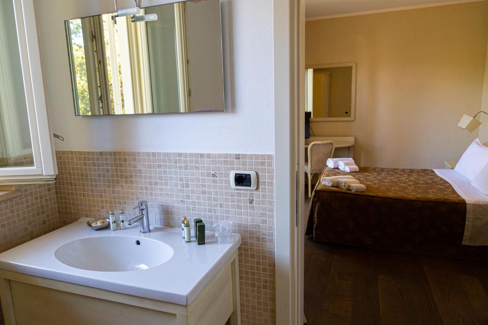 Hotel Villa Tiziana Marina di Pietrasanta Dış mekan fotoğraf