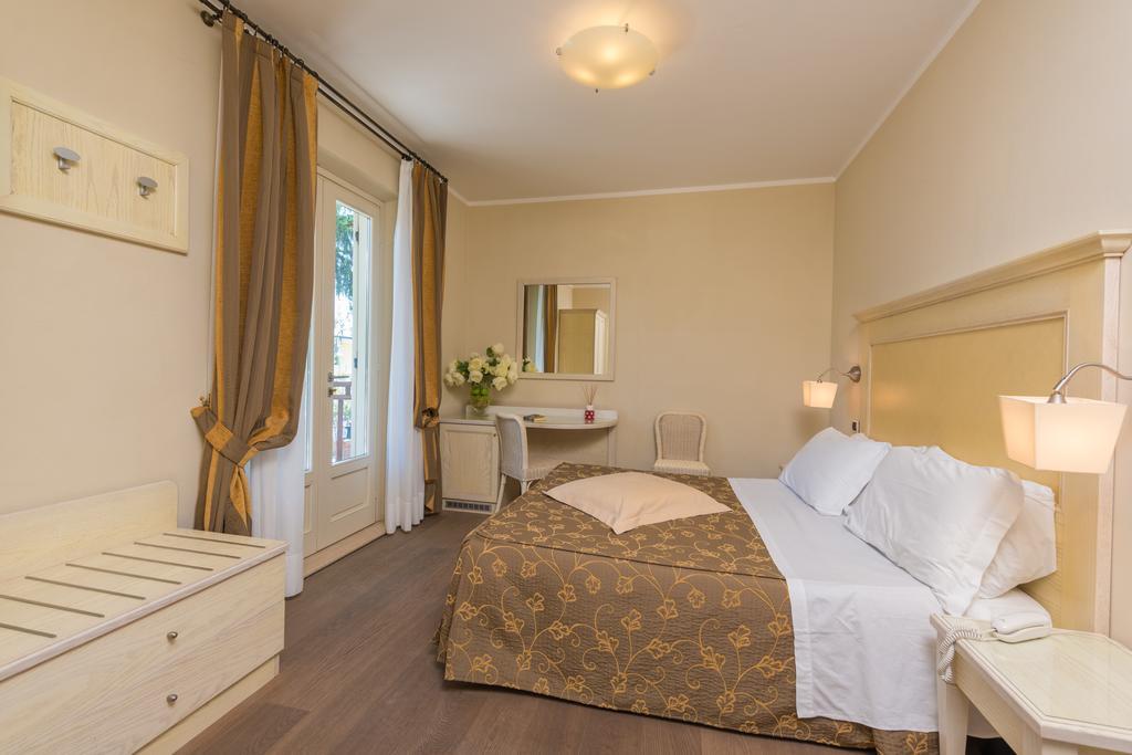Hotel Villa Tiziana Marina di Pietrasanta Dış mekan fotoğraf