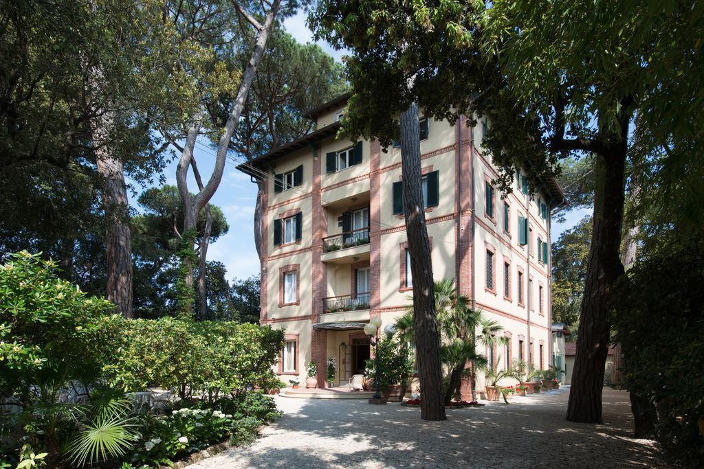 Hotel Villa Tiziana Marina di Pietrasanta Dış mekan fotoğraf