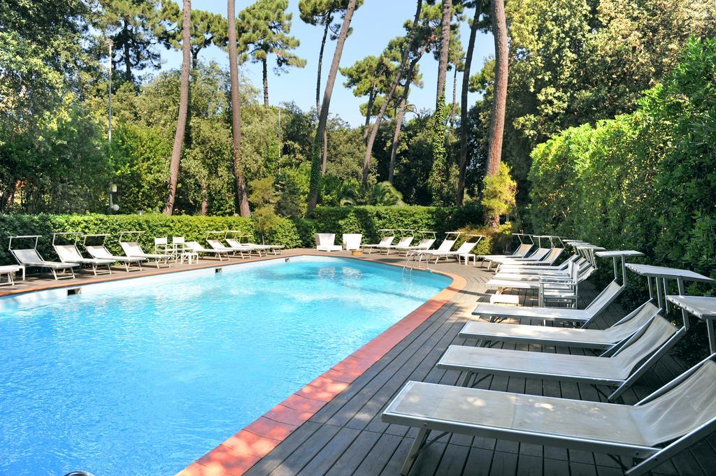 Hotel Villa Tiziana Marina di Pietrasanta Dış mekan fotoğraf