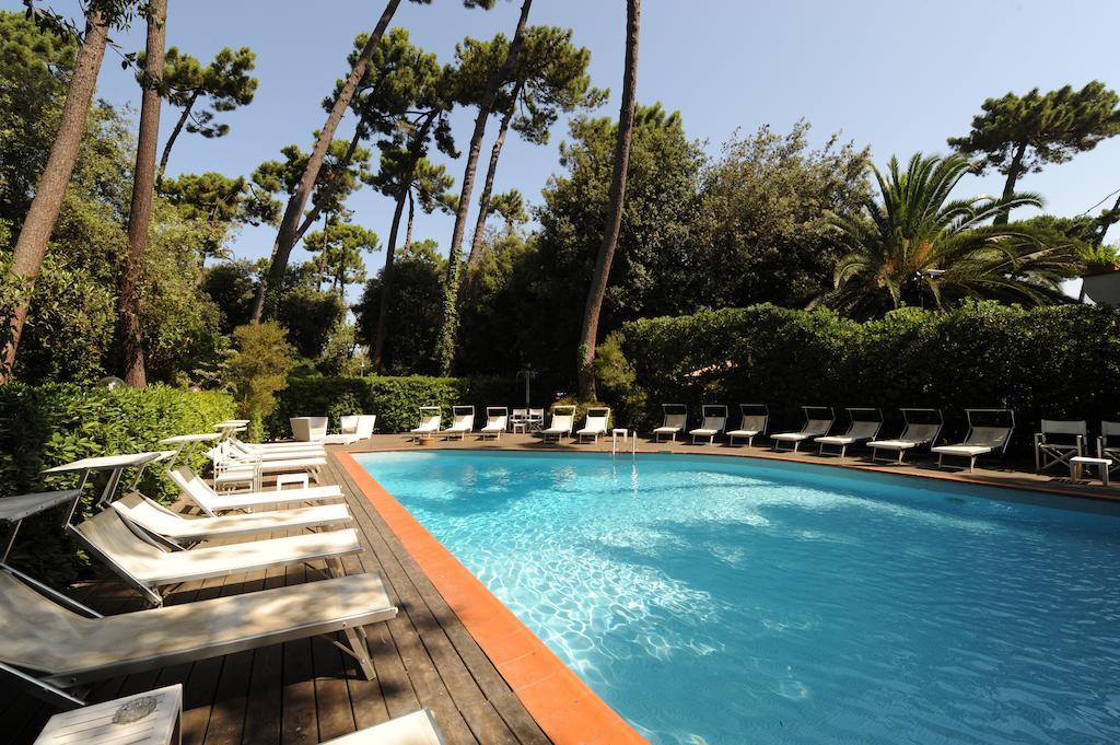Hotel Villa Tiziana Marina di Pietrasanta Dış mekan fotoğraf