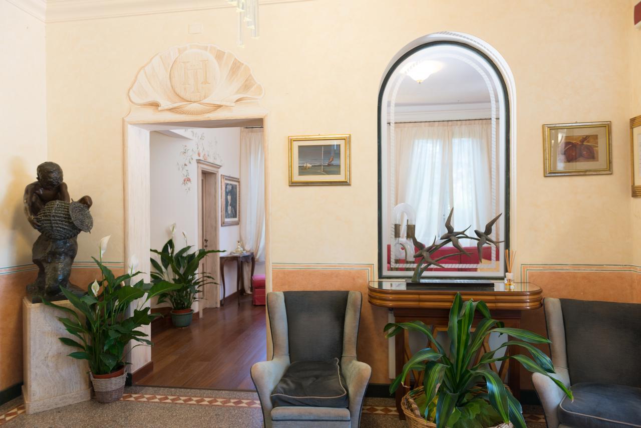 Hotel Villa Tiziana Marina di Pietrasanta Dış mekan fotoğraf