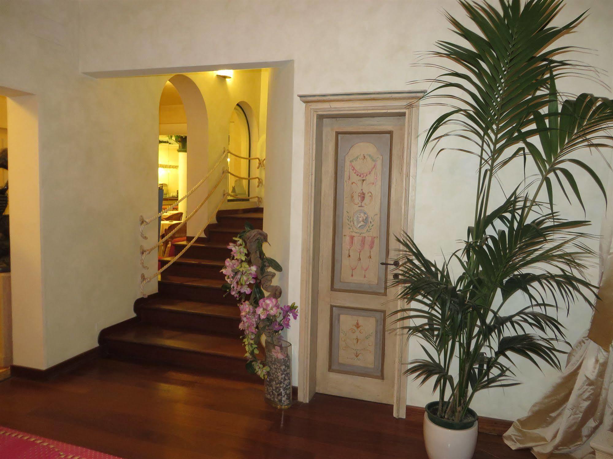 Hotel Villa Tiziana Marina di Pietrasanta Dış mekan fotoğraf